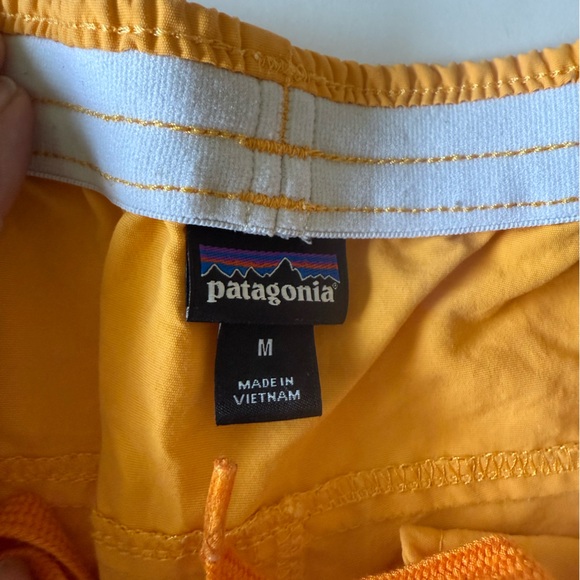Patagonia Baggies Women's Orange Shorts - Picture 2 of 8